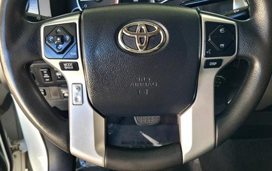 Toyota Tundra CrewMax 2017 price $21,385