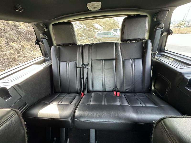 Lincoln Navigator 2016 price $19,999
