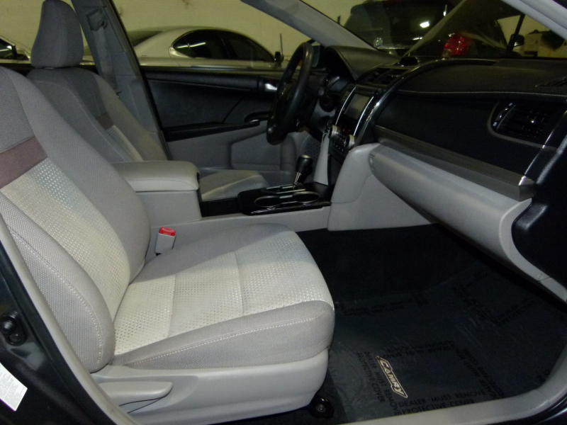 Toyota Camry 2012 price $12,400