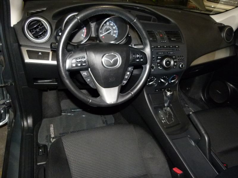 Mazda Mazda3 2012 price $5,900