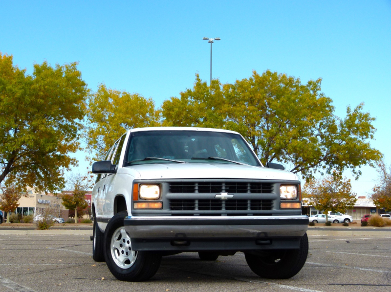 Chevrolet Suburban 1997 price $4,900