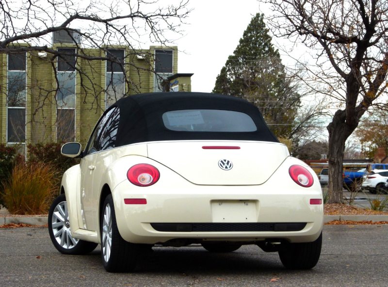 Volkswagen New Beetle Convertible 2008 price $8,000