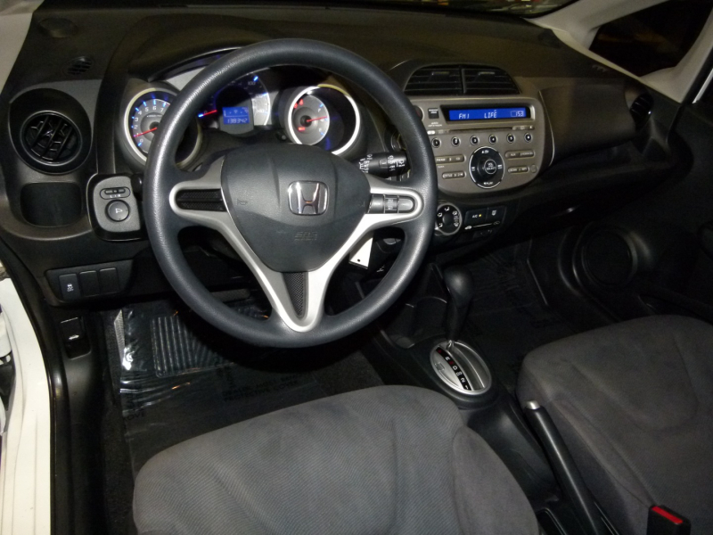 Honda Fit 2013 price $7,000