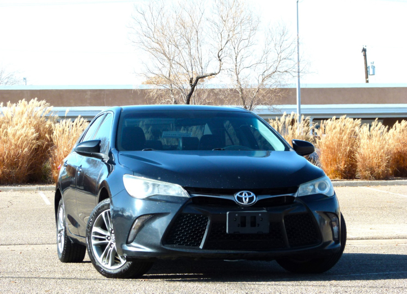 Toyota Camry 2016 price $9,900
