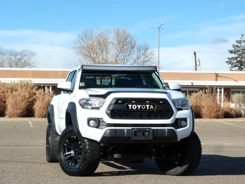 Toyota Tacoma 2017 price $23,900