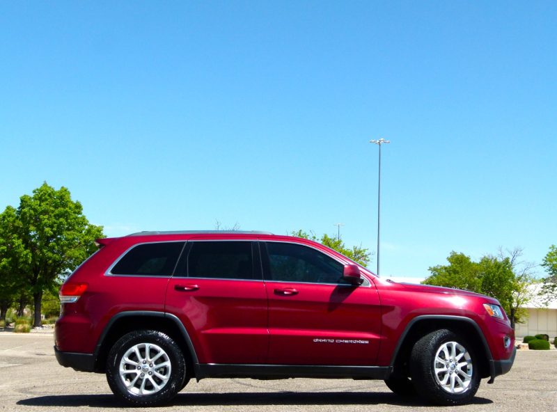 Jeep Grand Cherokee 2015 price $15,700