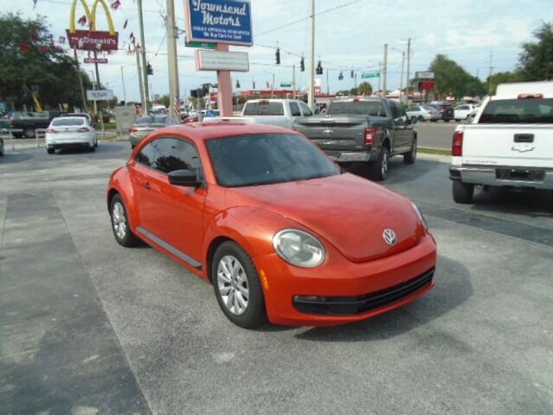 Volkswagen Beetle 2016 price $10,995