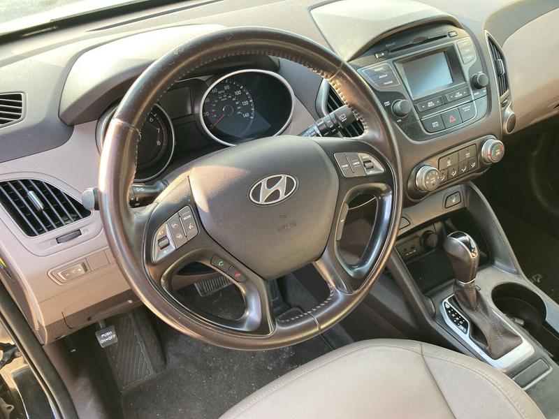 Hyundai Tucson 2014 price $14,995