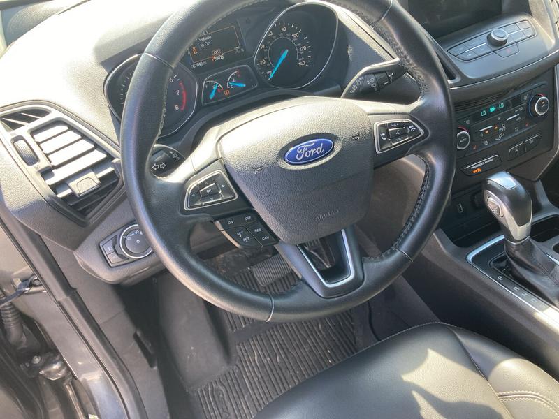 Ford Escape 2019 price $18,995