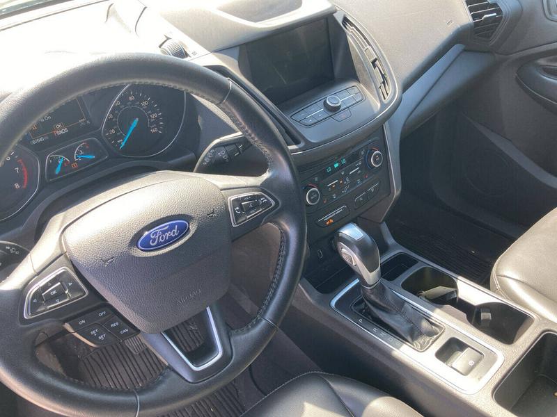 Ford Escape 2019 price $18,995