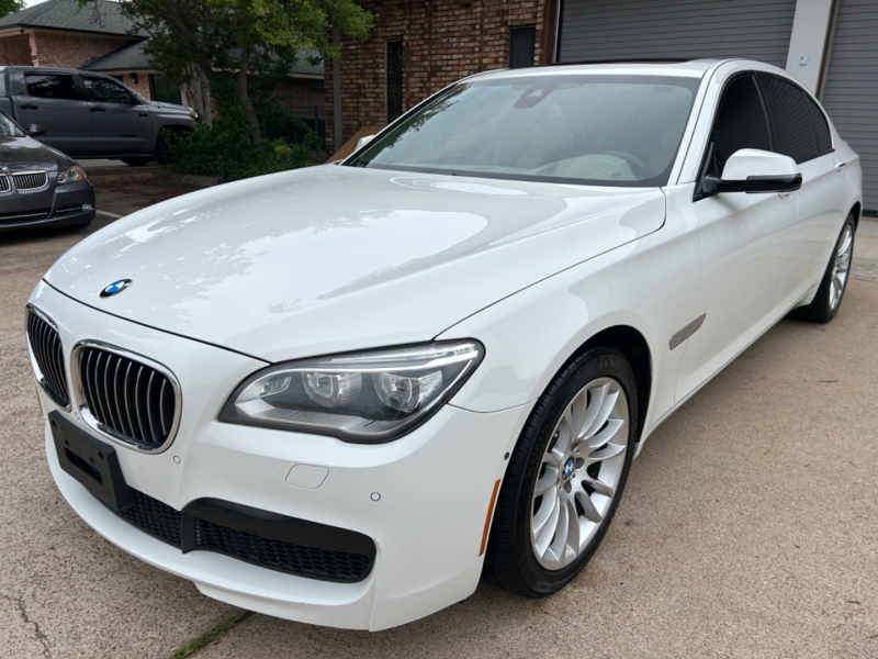 BMW 7-Series 2015 price $14,495