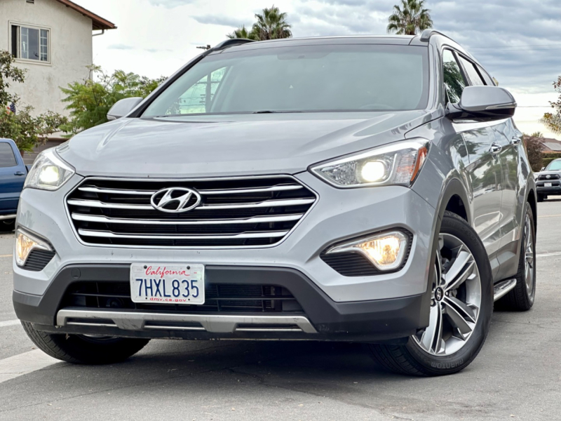 Hyundai Santa Fe 2014 price $14,900