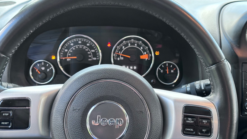 Jeep Compass 2016 price $9,900