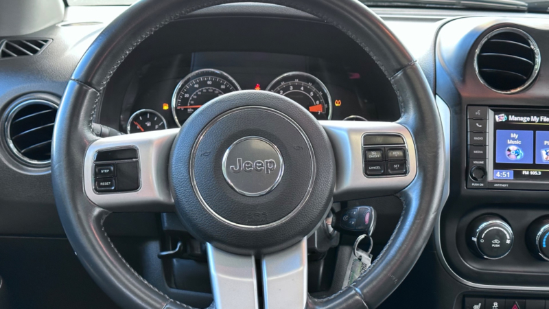 Jeep Compass 2016 price $9,900