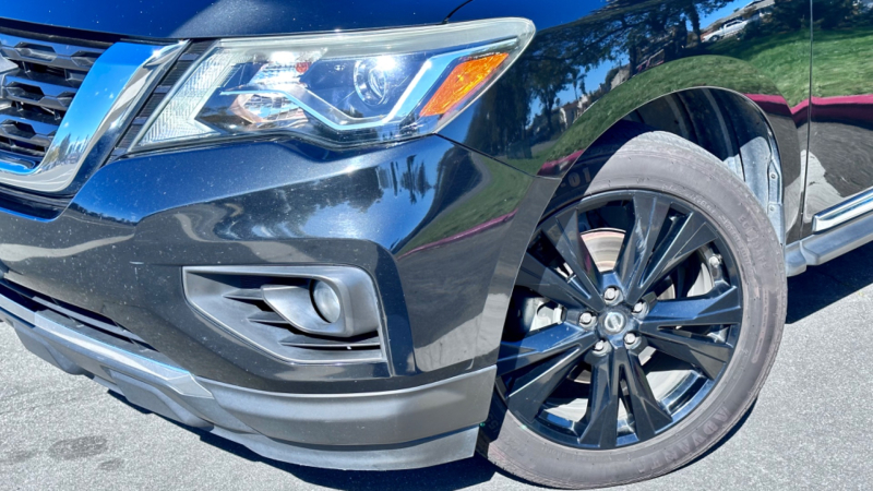 Nissan Pathfinder 2017 price $14,900