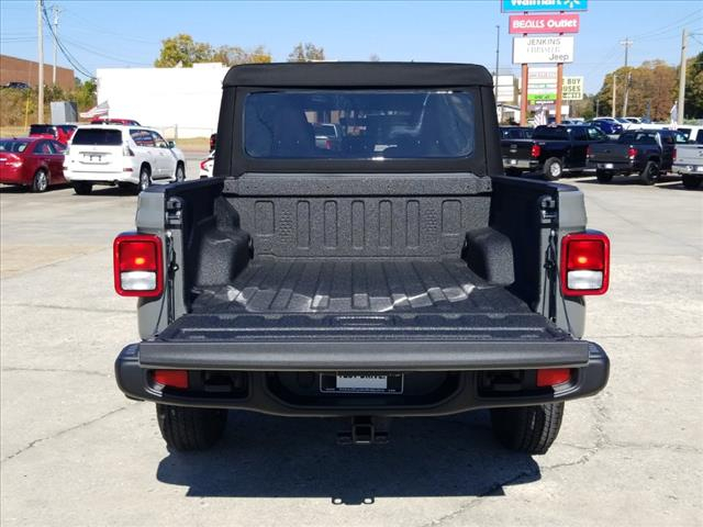 Jeep Gladiator 2023 price $45,857