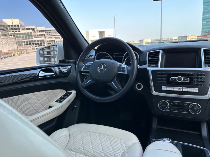 Mercedes-Benz M-Class 2015 price $15,499