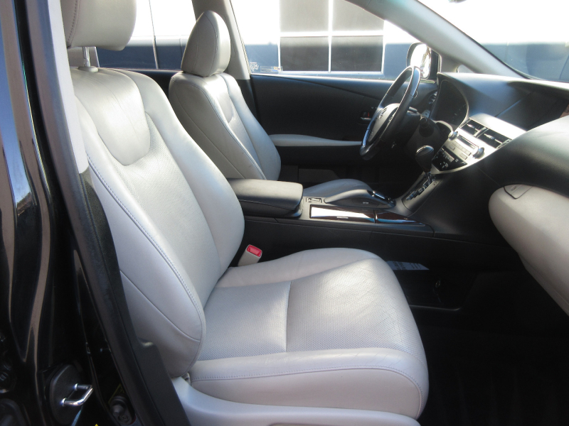 Lexus RX 450h 2012 price $17,490