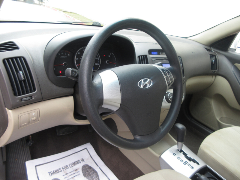 Hyundai Elantra 2009 price $6,990
