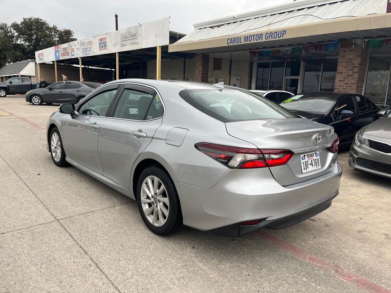 Toyota Camry 2021 price $27,000 CASH DEAL