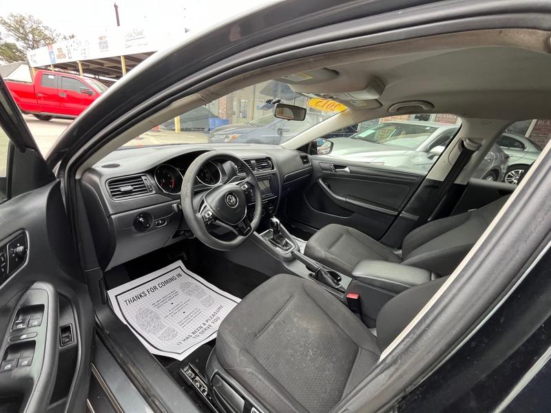 Volkswagen Jetta Sedan 2015 price $6,000 CASH DEAL