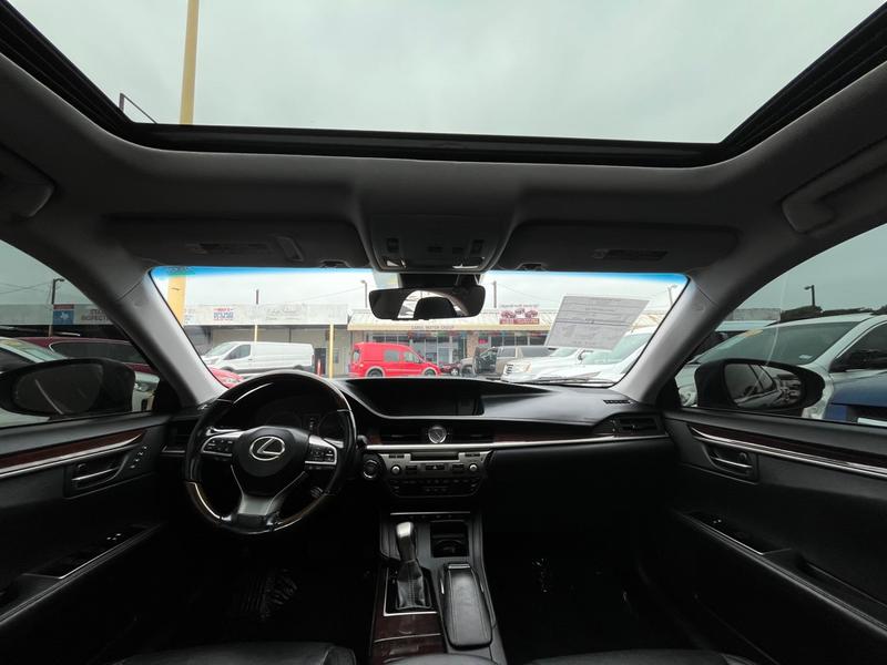 Lexus ES 350 2016 price $23,000