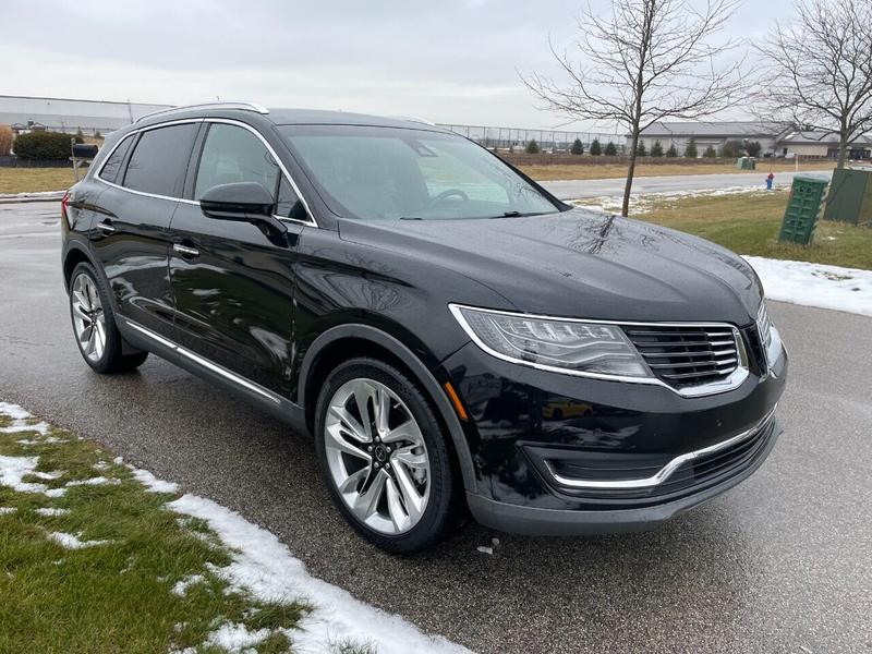 Lincoln MKX 2016 price $26,990