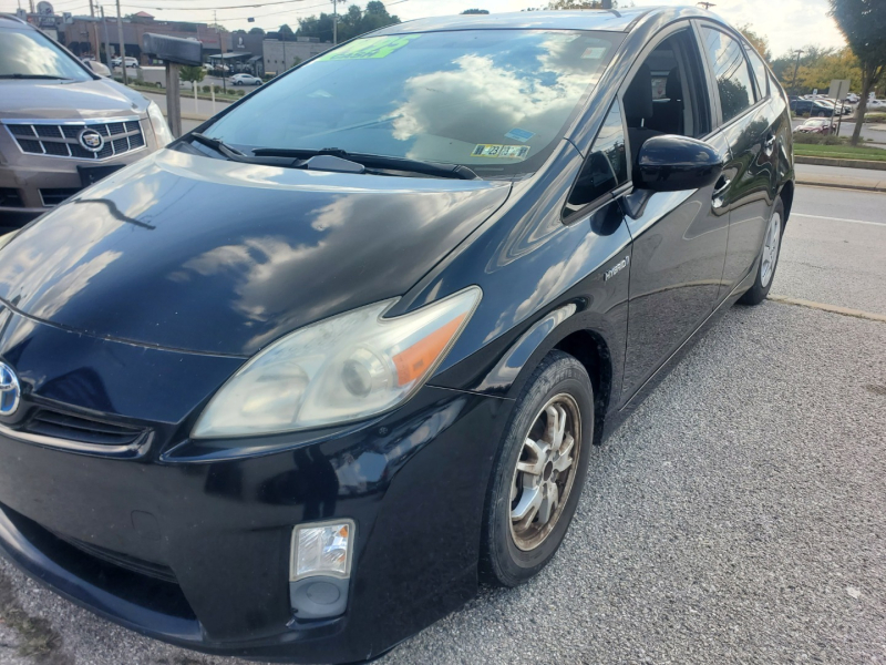 Toyota Prius 2011 price $7,295