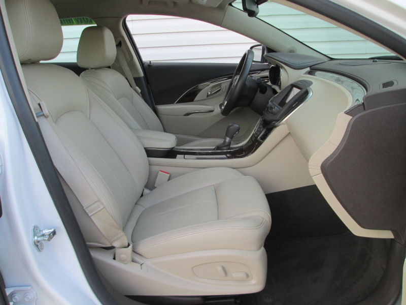 Buick LACROSSE SEDAN LEATHER EDITION 2015 price $17,995