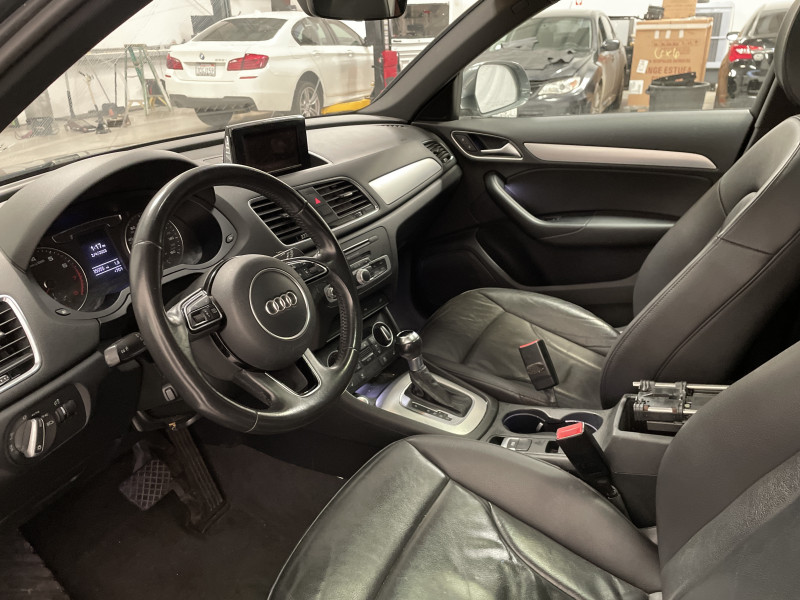 Audi Q3 2016 price $14,250