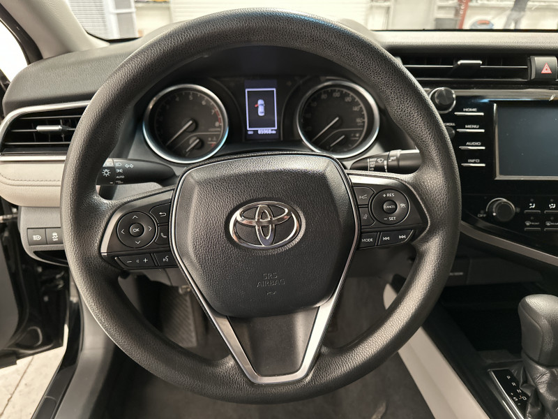 Toyota Camry 2018 price $18,450