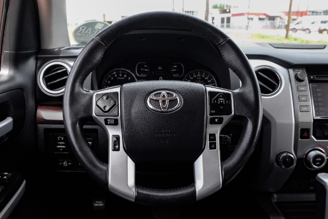 Toyota Tundra 2018 price Llamar para precio