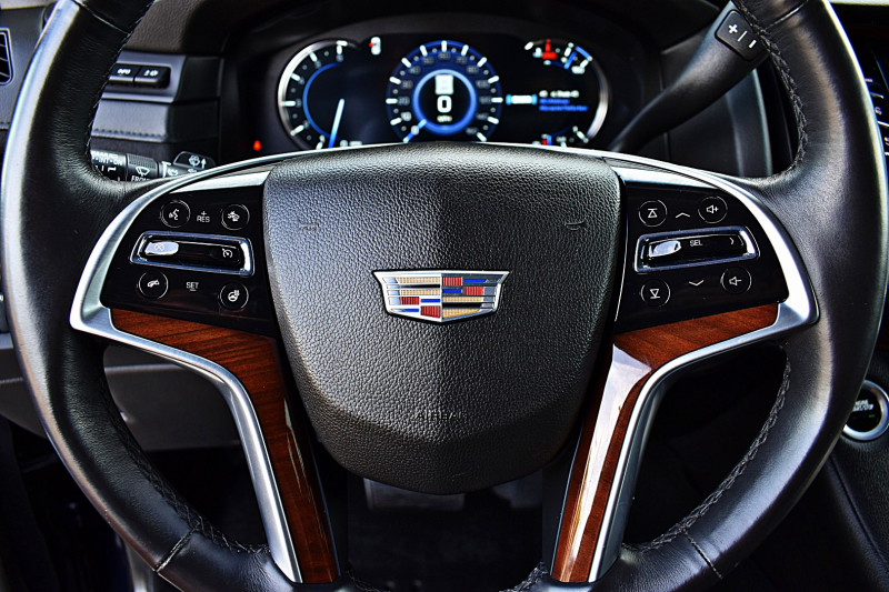 Cadillac Escalade ESV 2017 price $42,900