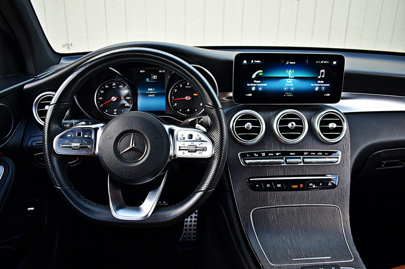 Mercedes-Benz GLC 300 AMG Sport 2.0L 4C 2020 price $33,850