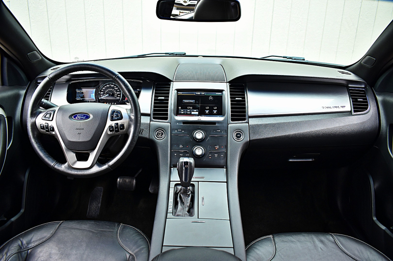 Ford Taurus 2015 price $17,800