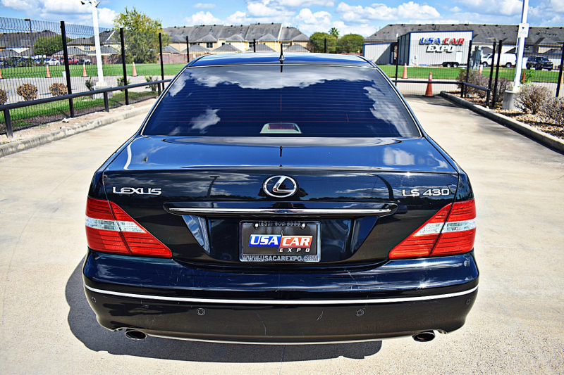 Lexus LS 430 2005 price $17,850