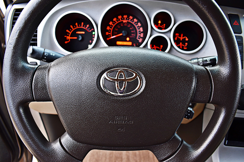 Toyota Sequoia 2008 price $8,900