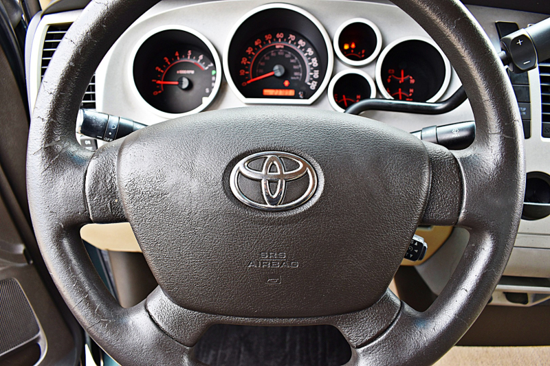 Toyota Tundra SR5 4.7L V8 2008 price $9,900