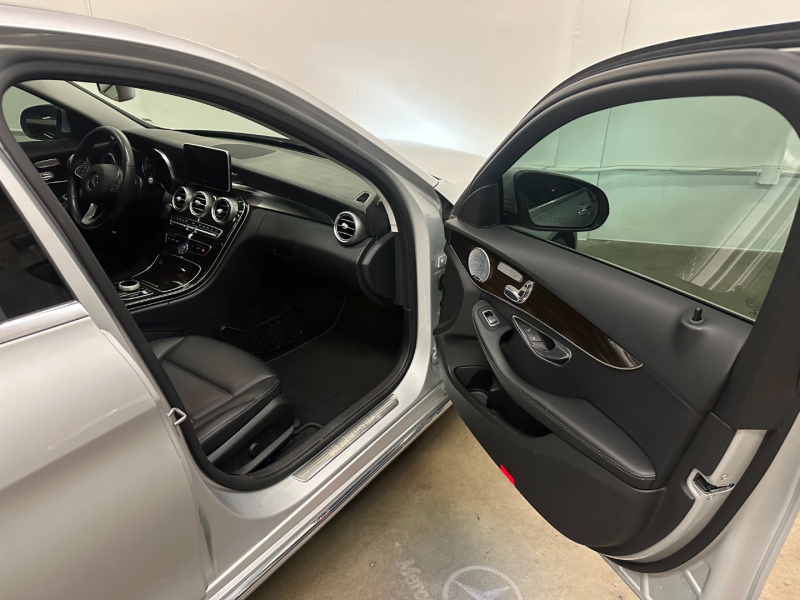 Mercedes-Benz C-Class 2017 price $16,200