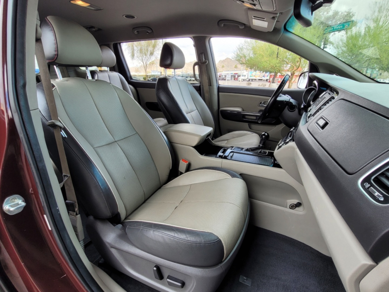 Kia Sedona 2015 price $8,995