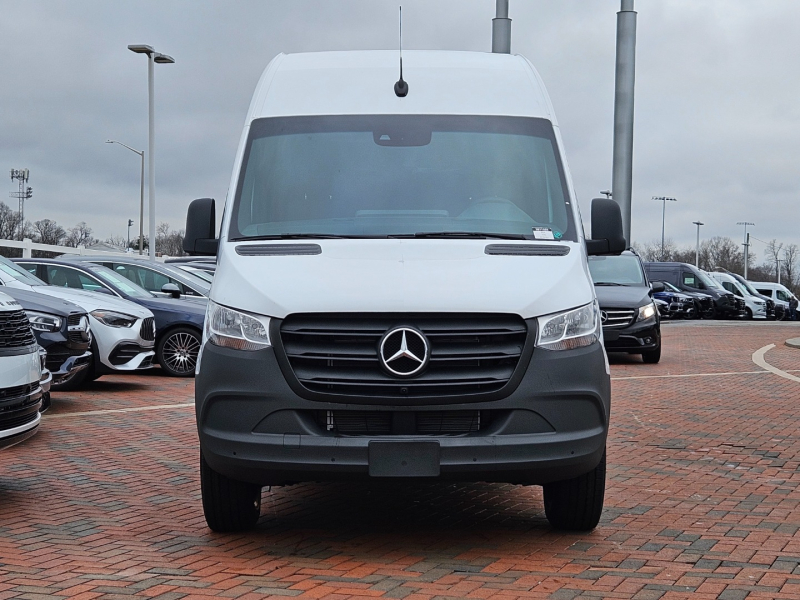 Mercedes-Benz Sprinter Cargo Van 2024 price $69,194