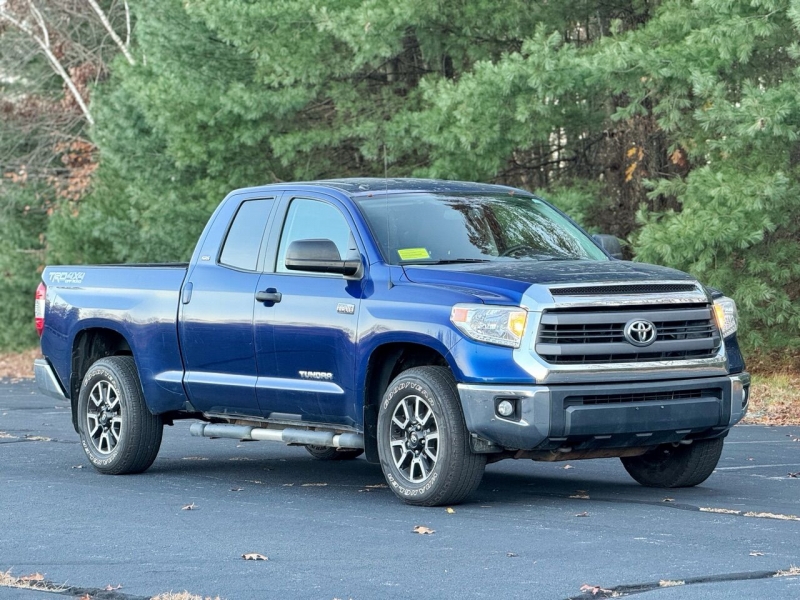 Toyota Tundra 2015 price $17,497