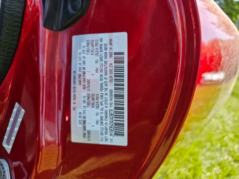 Mazda MX-5 Miata 2004 price $13,995