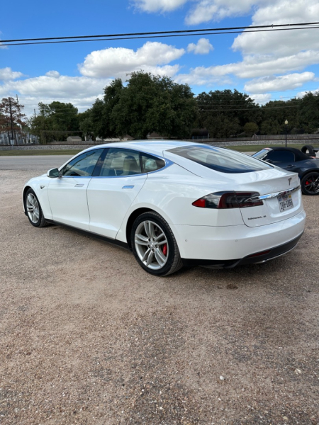Tesla Model S 2015 price $24,999