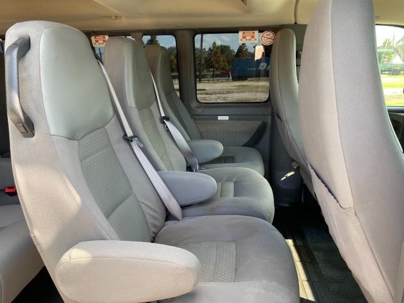 Chevrolet Express Passenger 2015 price $16,990
