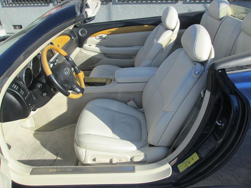 Lexus SC 430 2004 price $14,880