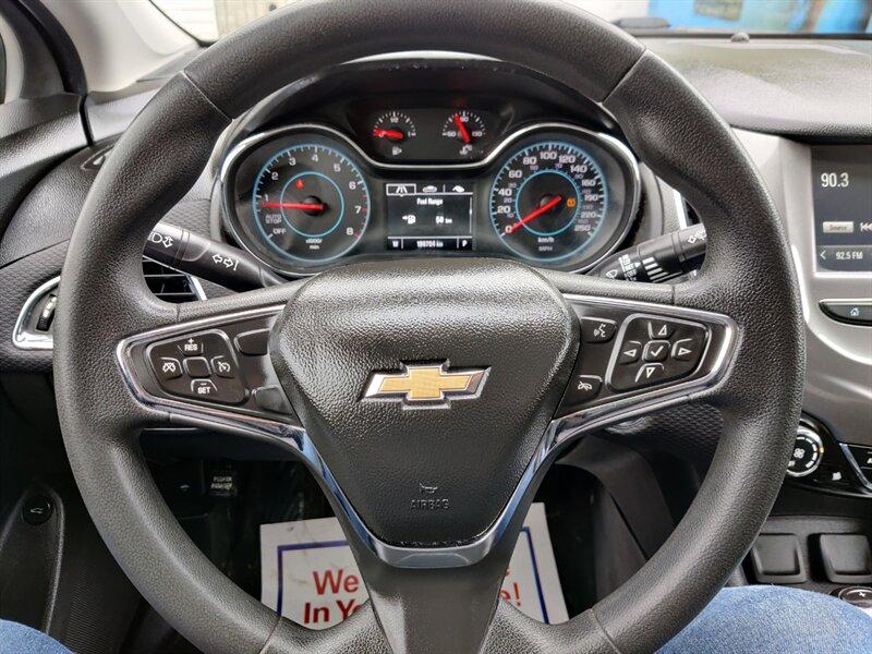 Chevrolet Cruze 2017 price $13,950