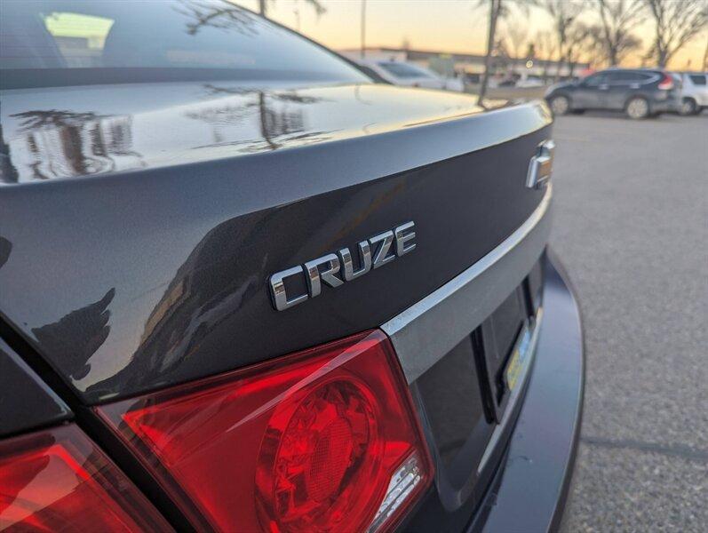 Chevrolet Cruze 2014 price $10,950