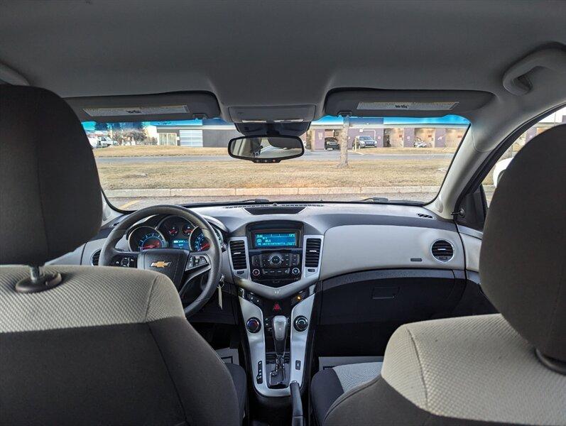 Chevrolet Cruze 2014 price $10,950