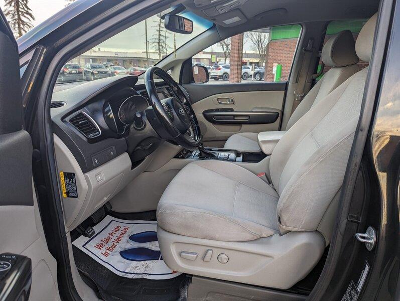 Kia Sedona 2015 price $15,950